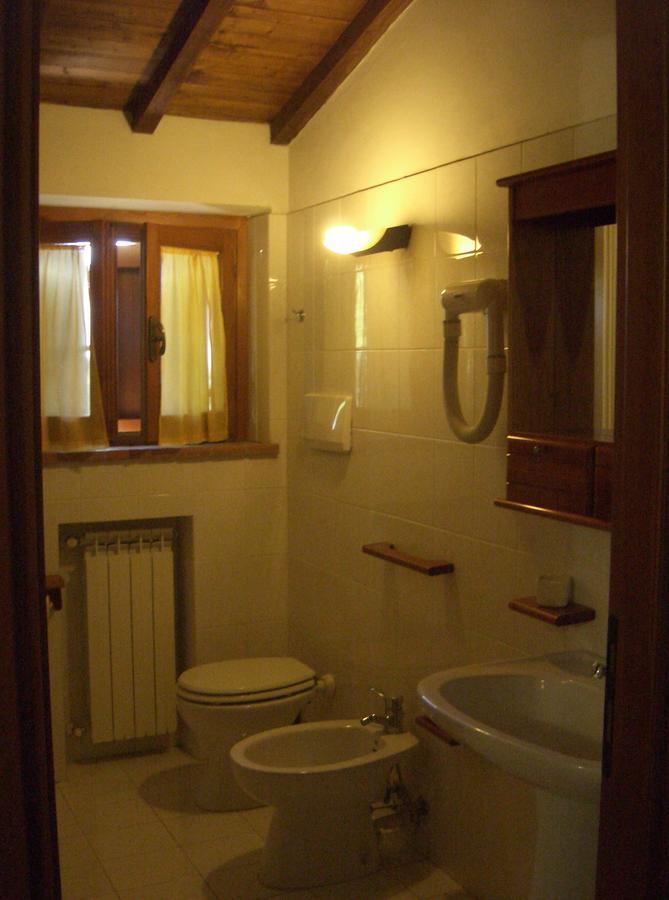 Agriturismo Oliveto Di Geltrude Contessa Amelia Exteriör bild